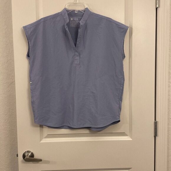 Figs scrub top Rafaela  size small ￼ - Picture 1 of 6